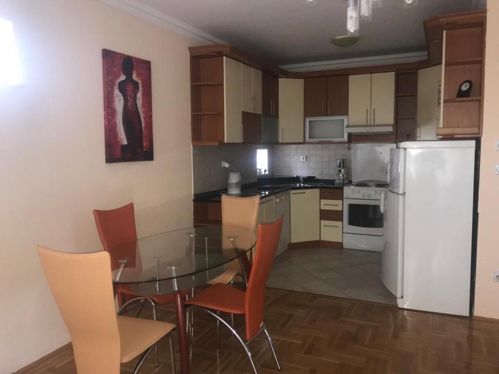 Hana Apartments Prishtina Priştine Dış mekan fotoğraf