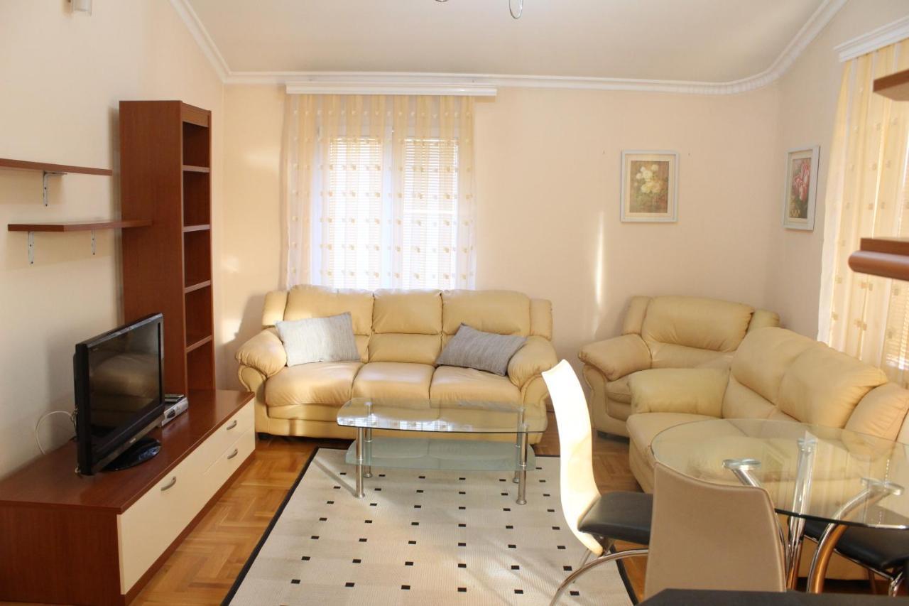 Hana Apartments Prishtina Priştine Dış mekan fotoğraf